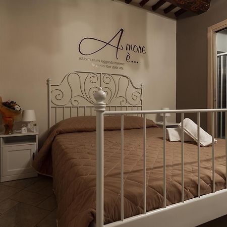 Bed and Breakfast Flori'S Виареджо Экстерьер фото